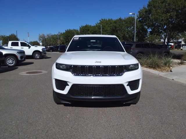 2025 Jeep Grand Cherokee Laredo X