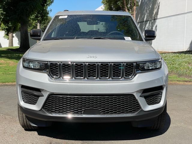 2025 Jeep Grand Cherokee Laredo X