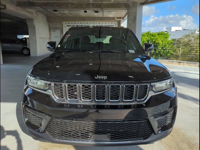 2025 Jeep Grand Cherokee Laredo X