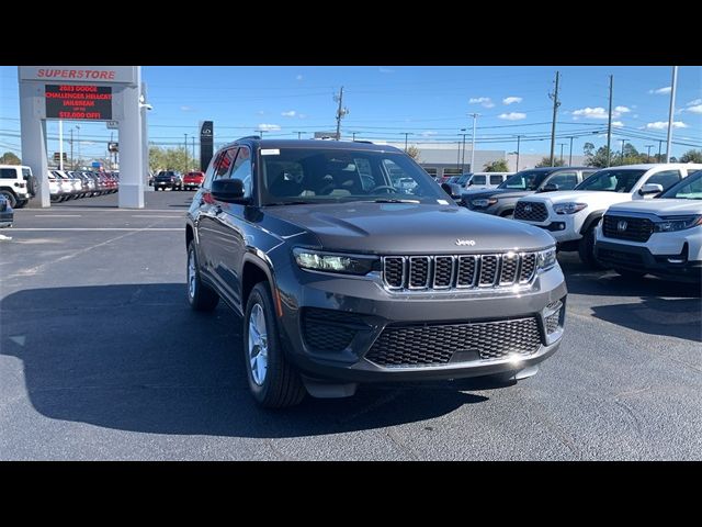 2025 Jeep Grand Cherokee Laredo X