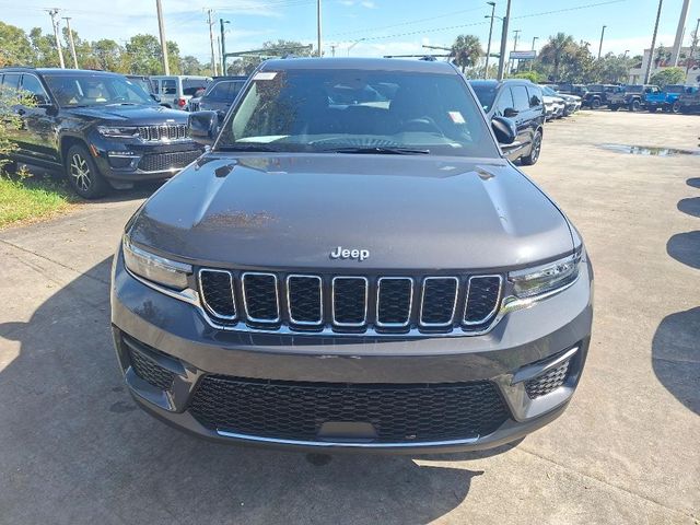 2025 Jeep Grand Cherokee Laredo X