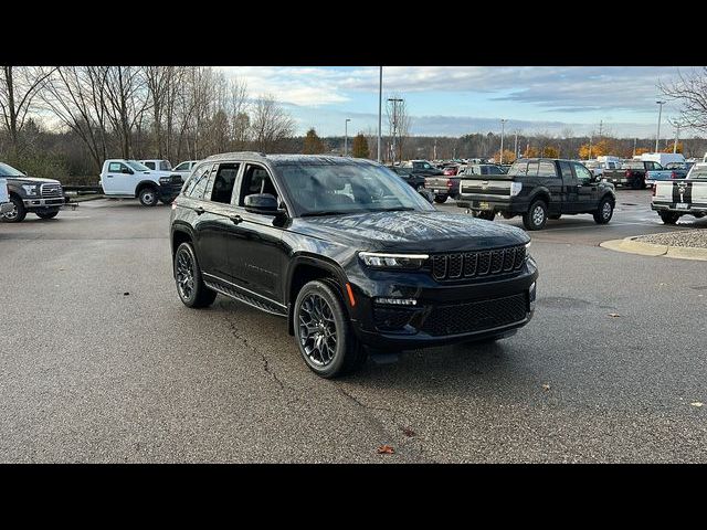 2025 Jeep Grand Cherokee Summit