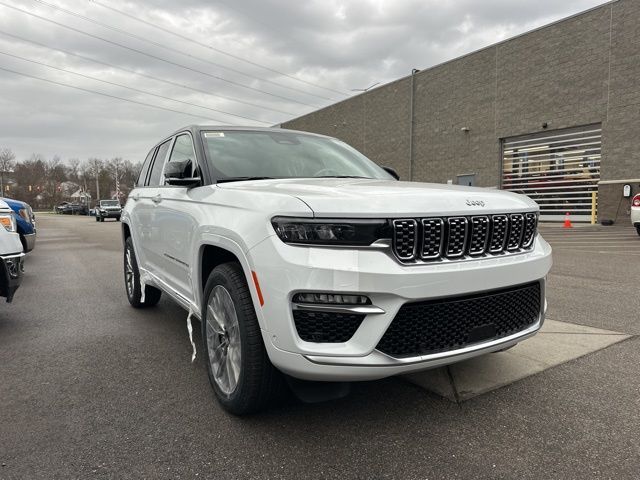 2025 Jeep Grand Cherokee Summit