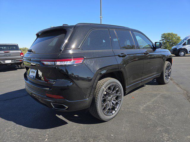 2025 Jeep Grand Cherokee Summit