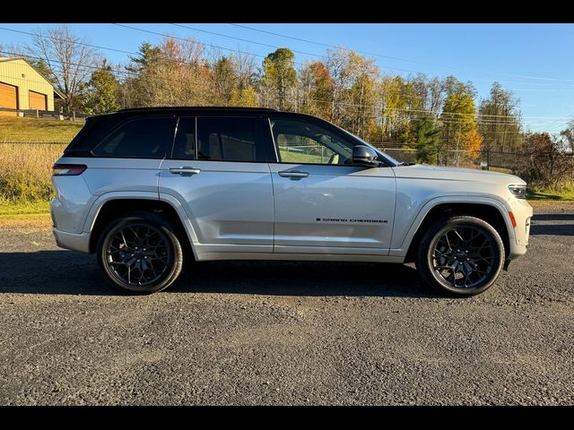 2025 Jeep Grand Cherokee Summit Reserve