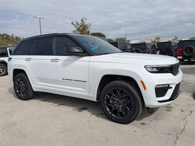 2025 Jeep Grand Cherokee Summit