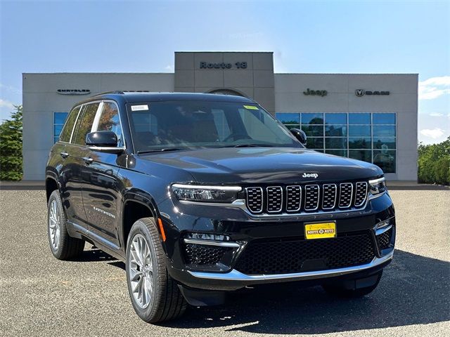 2025 Jeep Grand Cherokee Summit