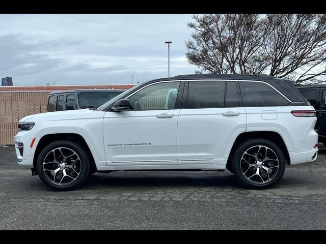 2025 Jeep Grand Cherokee Summit