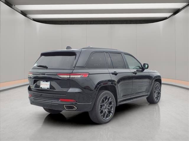 2025 Jeep Grand Cherokee Summit