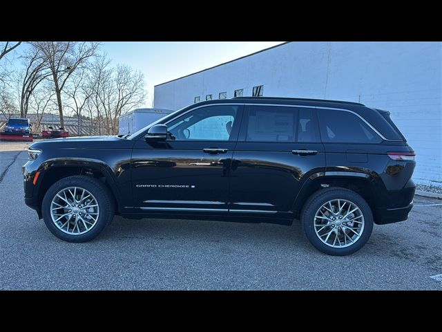 2025 Jeep Grand Cherokee Summit