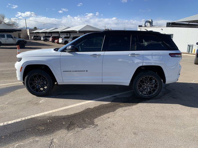 2025 Jeep Grand Cherokee Summit