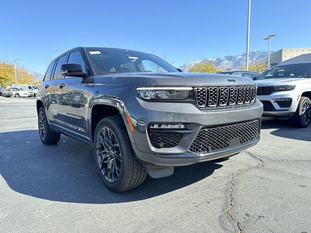 2025 Jeep Grand Cherokee Summit