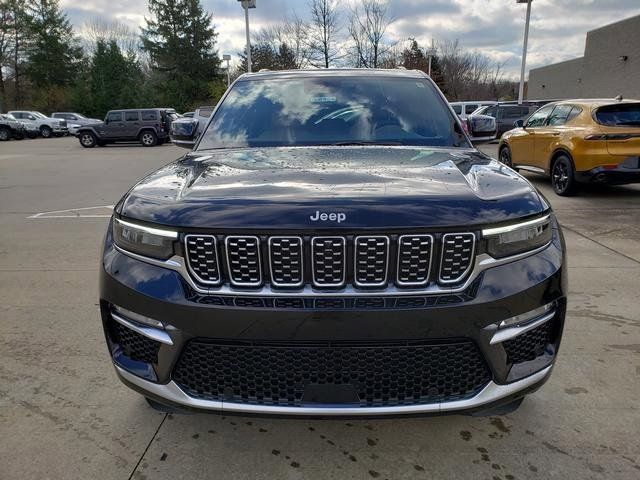 2025 Jeep Grand Cherokee Summit