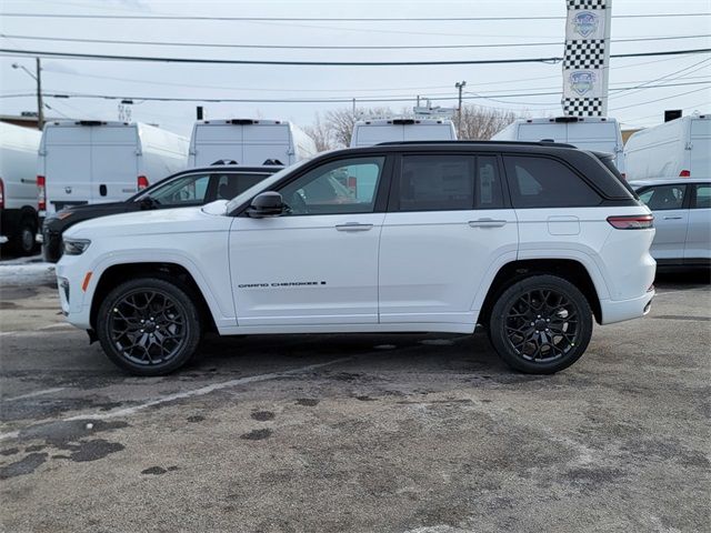 2025 Jeep Grand Cherokee Summit