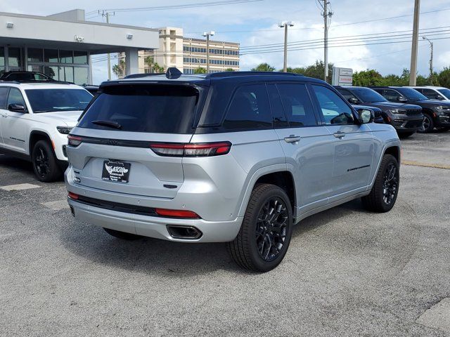 2025 Jeep Grand Cherokee Summit