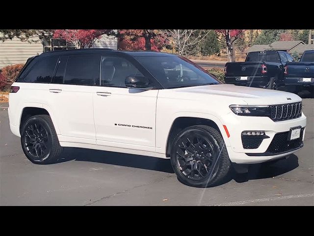 2025 Jeep Grand Cherokee Summit