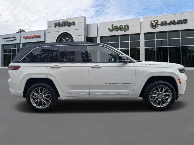 2025 Jeep Grand Cherokee Summit