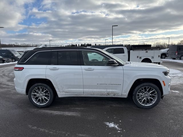 2025 Jeep Grand Cherokee Summit