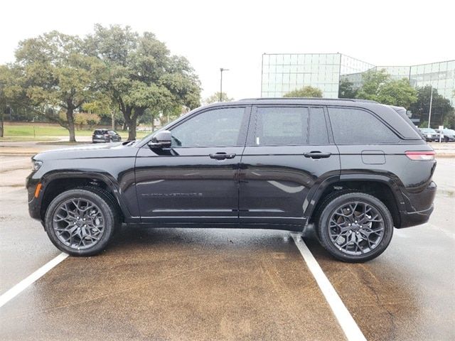 2025 Jeep Grand Cherokee Summit