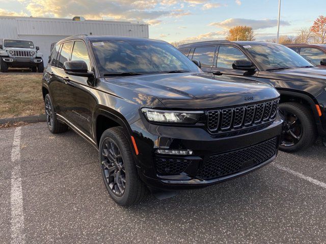 2025 Jeep Grand Cherokee Summit