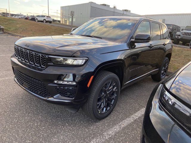 2025 Jeep Grand Cherokee Summit