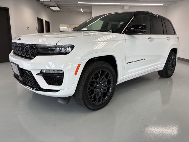 2025 Jeep Grand Cherokee Summit Reserve