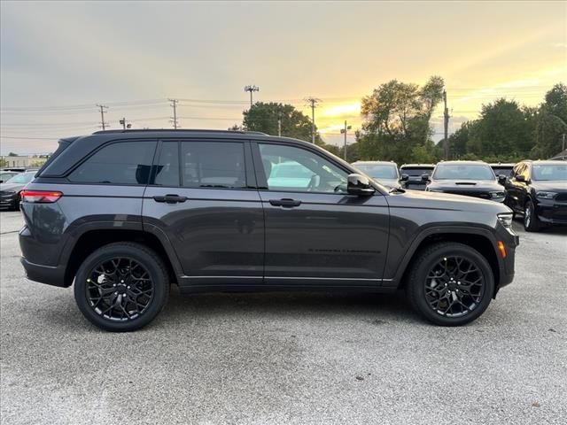 2025 Jeep Grand Cherokee Summit Reserve