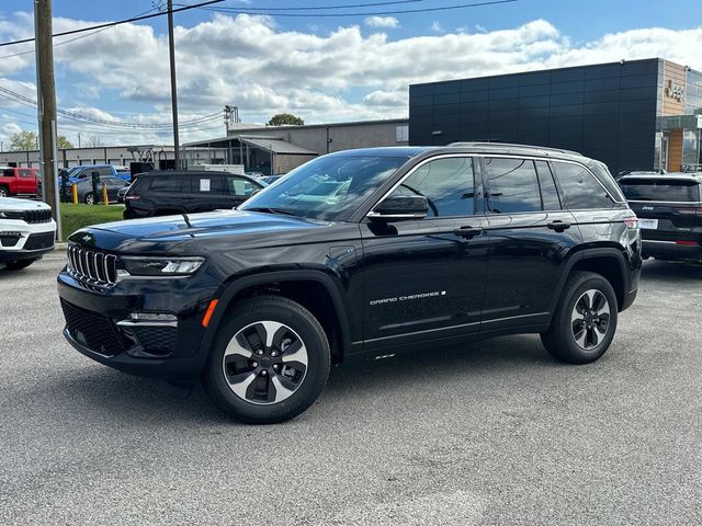 2025 Jeep Grand Cherokee 4xe Base