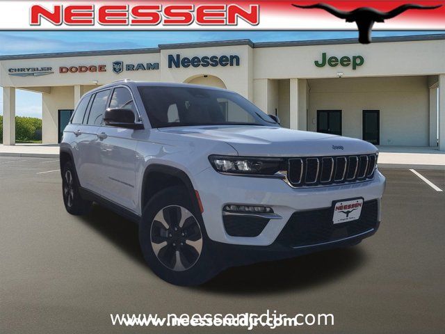 2025 Jeep Grand Cherokee 4xe Base