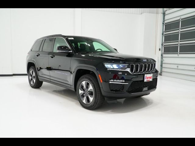 2025 Jeep Grand Cherokee 4xe Base