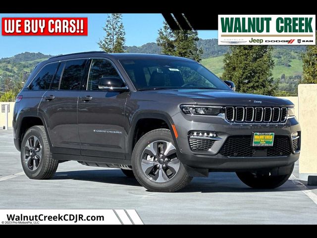2025 Jeep Grand Cherokee 4xe Base