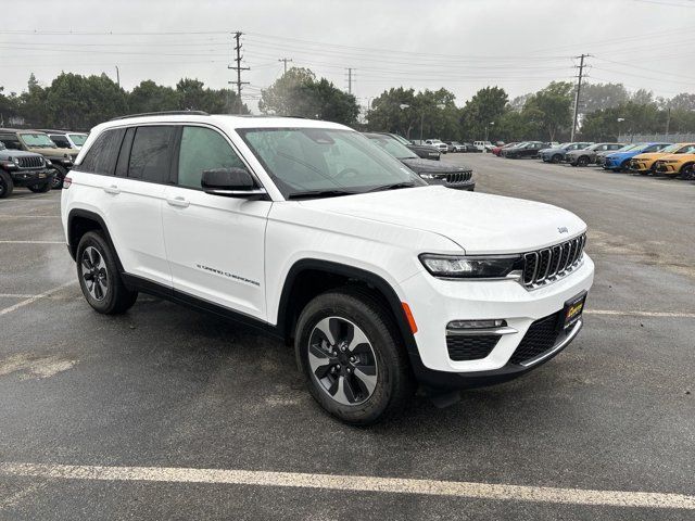 2025 Jeep Grand Cherokee 4xe Base