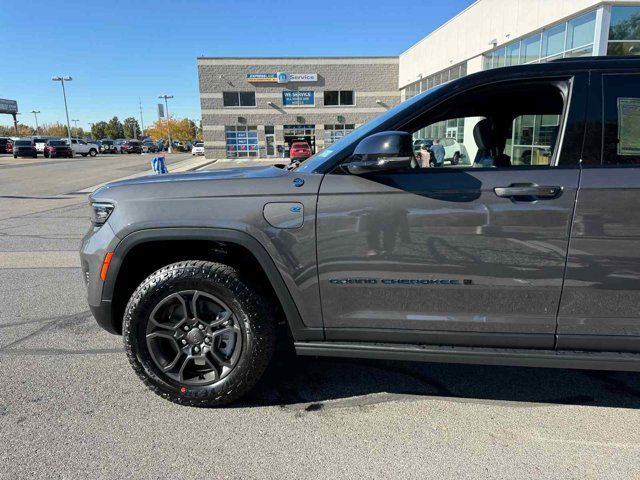 2025 Jeep Grand Cherokee 4xe Trailhawk