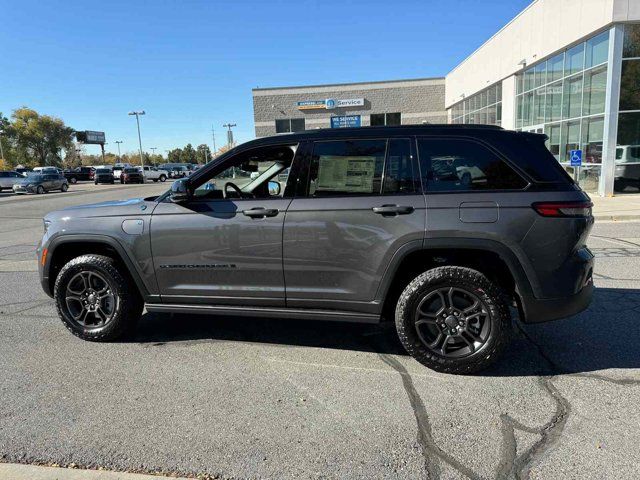 2025 Jeep Grand Cherokee 4xe Trailhawk