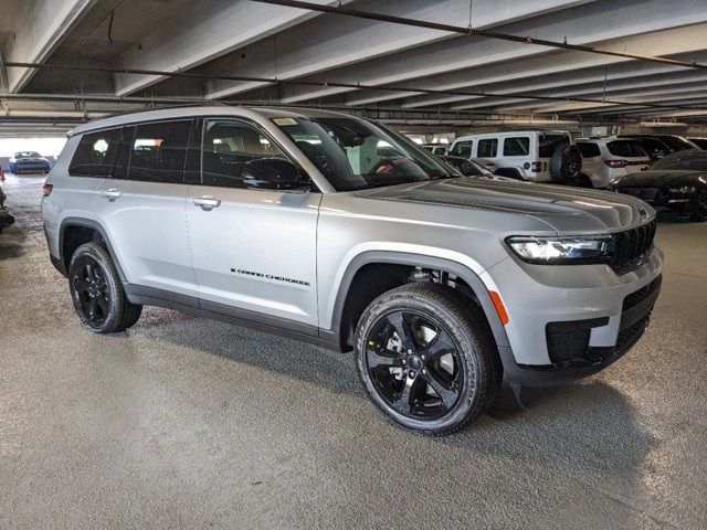 2025 Jeep Grand Cherokee L Altitude