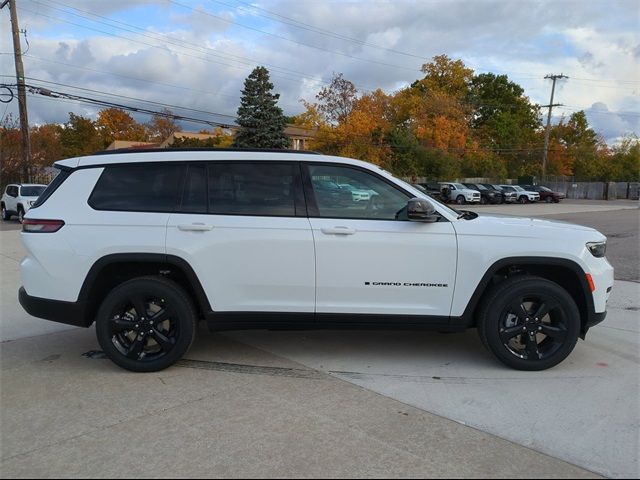 2025 Jeep Grand Cherokee L Altitude