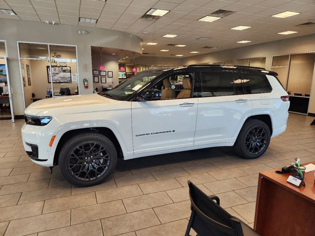 2025 Jeep Grand Cherokee L Summit Reserve