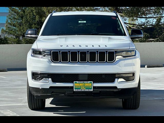 2025 Jeep Wagoneer Base