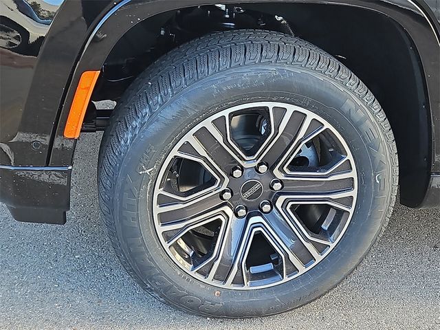 2025 Jeep Wagoneer Base