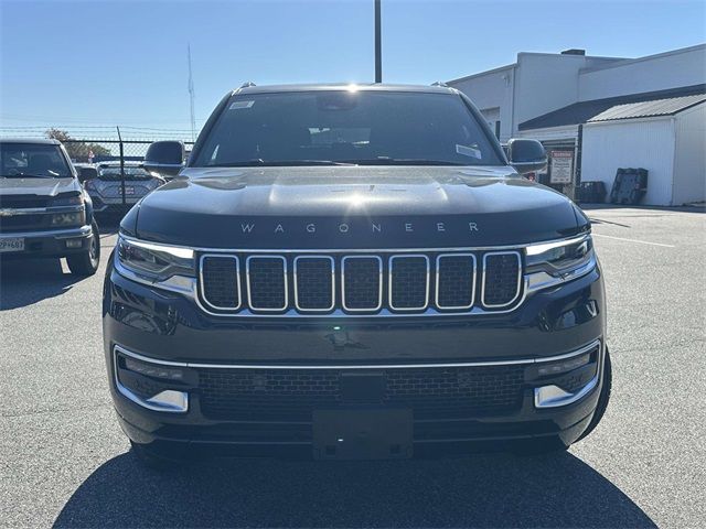 2025 Jeep Wagoneer Base