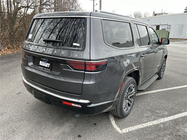 2025 Jeep Wagoneer Base