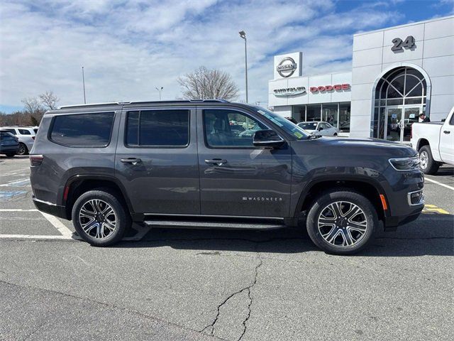 2025 Jeep Wagoneer Base