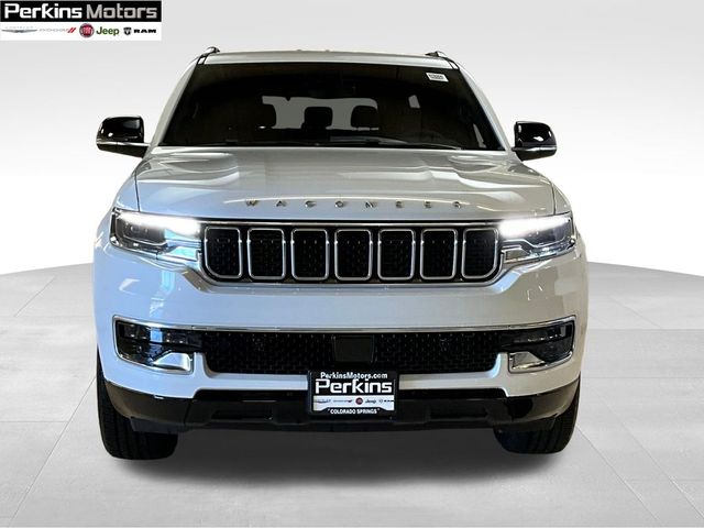 2025 Jeep Wagoneer Base