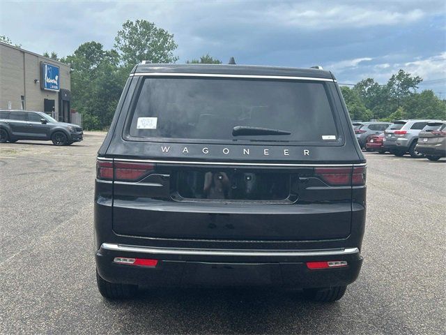 2025 Jeep Wagoneer Base