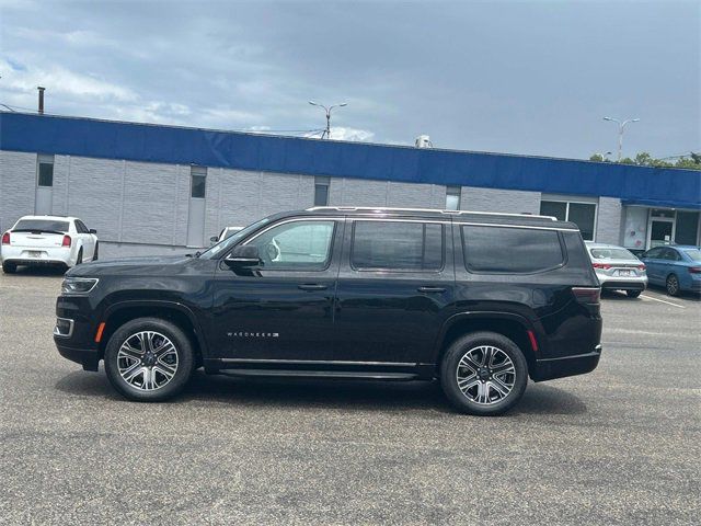 2025 Jeep Wagoneer Base