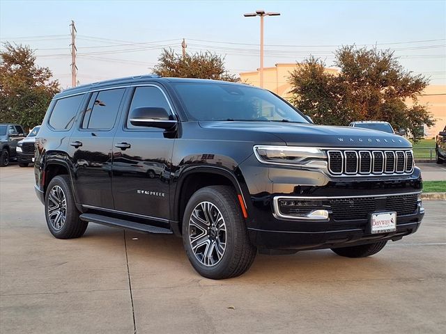 2025 Jeep Wagoneer Base