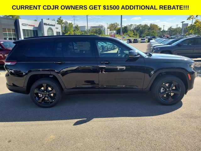 2025 Jeep Wagoneer Base