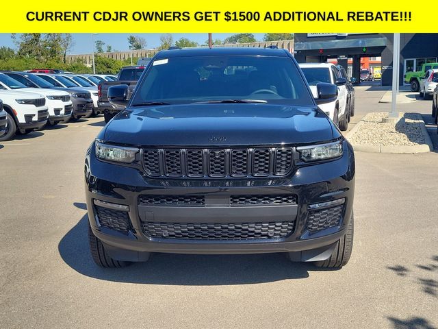 2025 Jeep Wagoneer Base