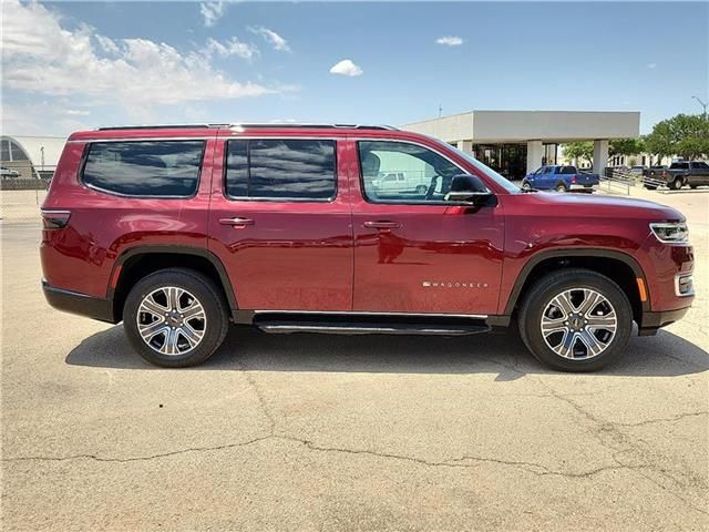 2025 Jeep Wagoneer Base