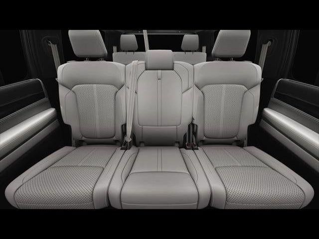 2025 Jeep Wagoneer Base